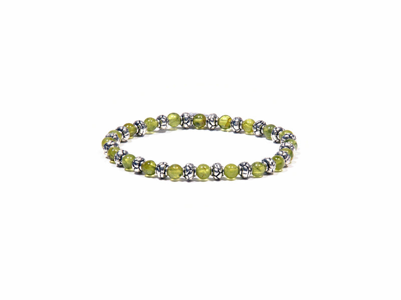Bracelet with Peridot and details on silver antique - Real Olivina - Volcanic Jewelry Shop